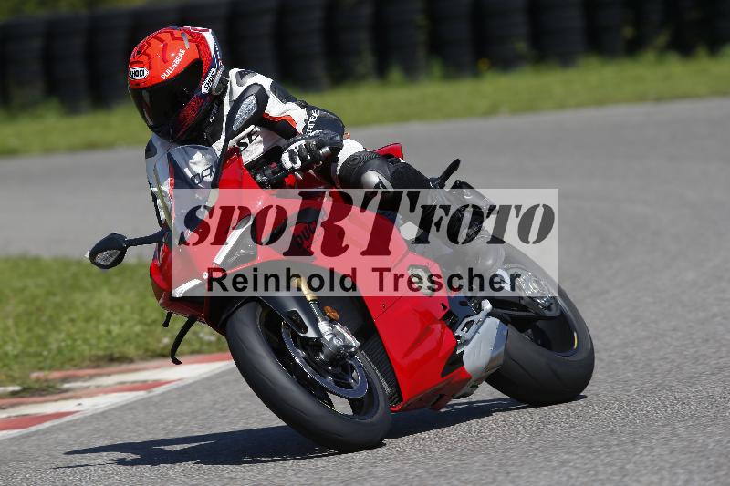 /Archiv-2024/29 12.06.2024 MOTO.CH Track Day ADR/Gruppe gelb/unklar